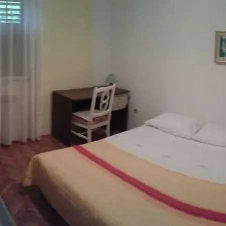 Jakov Apartamento *