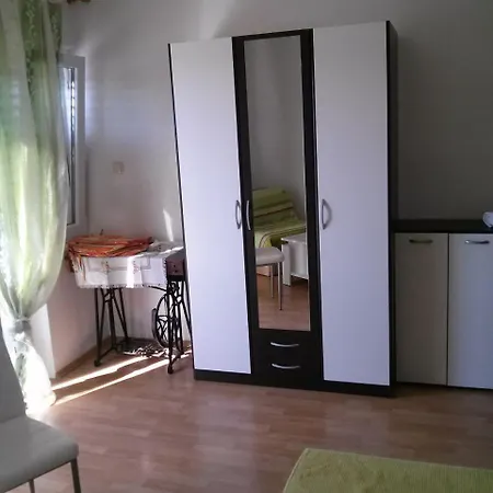 Jakov Apartamento *
