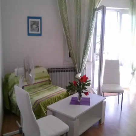 Jakov Apartamento *